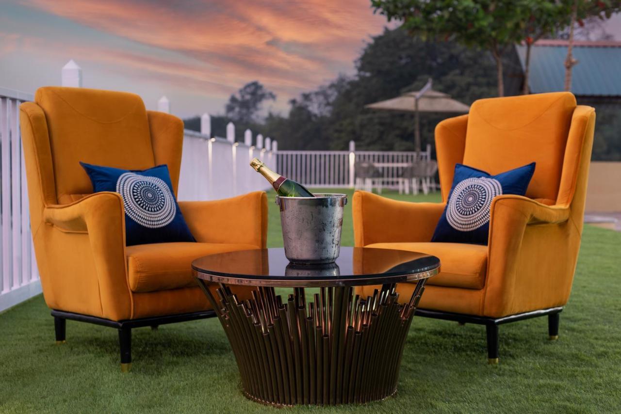 Paramount Riverfront Resort & Spa, كارجات المظهر الخارجي الصورة