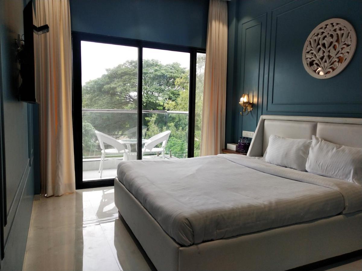 Paramount Riverfront Resort & Spa, كارجات المظهر الخارجي الصورة